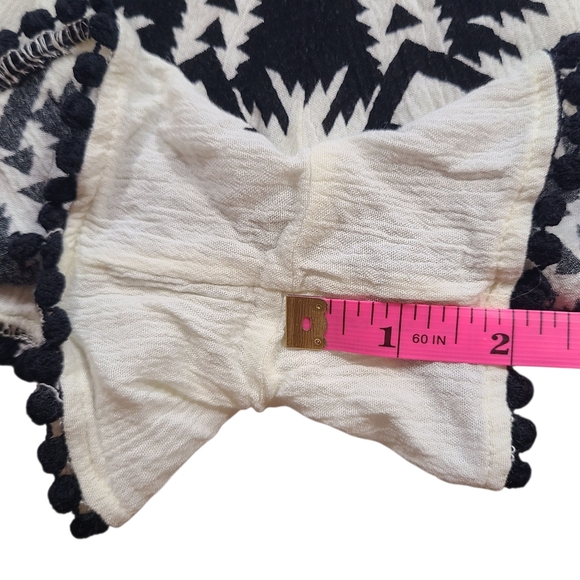 Altar’d State Aztec Embroidered Boho Romper Womens Medium Festival - Picture 8 of 11